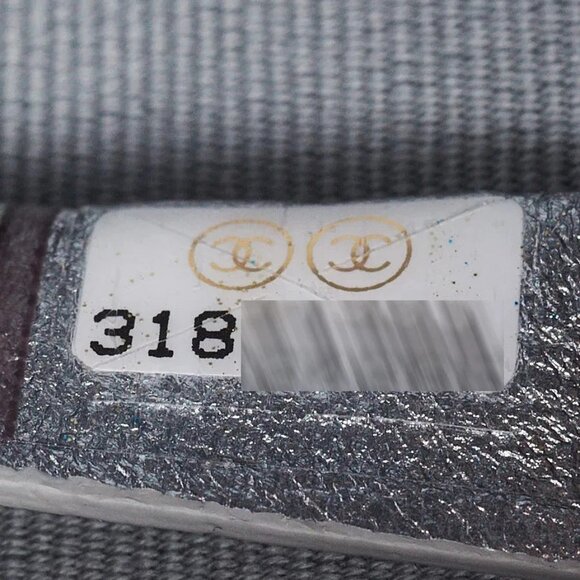 Chanel Metallic Silver Quilted Lambskin Leather Coco Punk Cube Bag - Picture 7 of 11